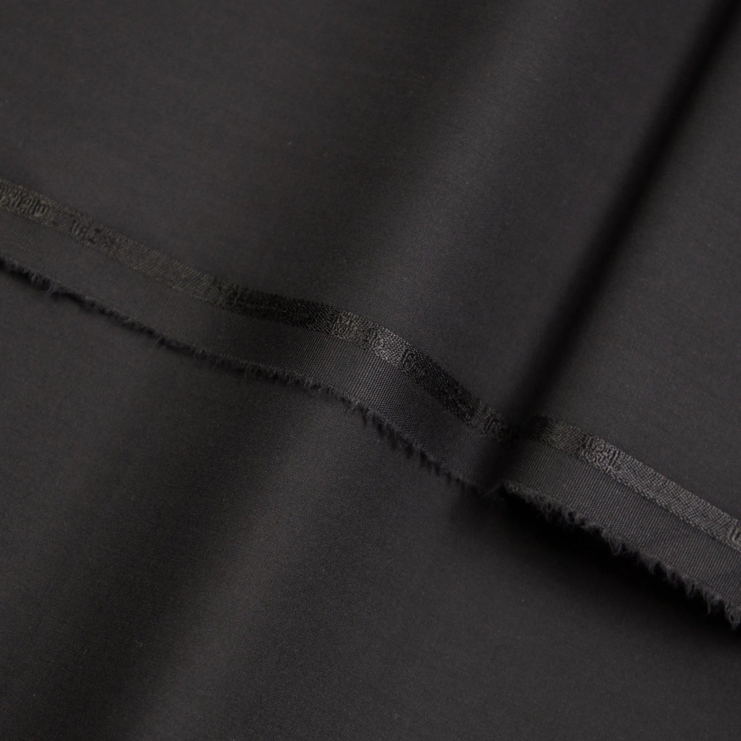 Desert Suiting - Black